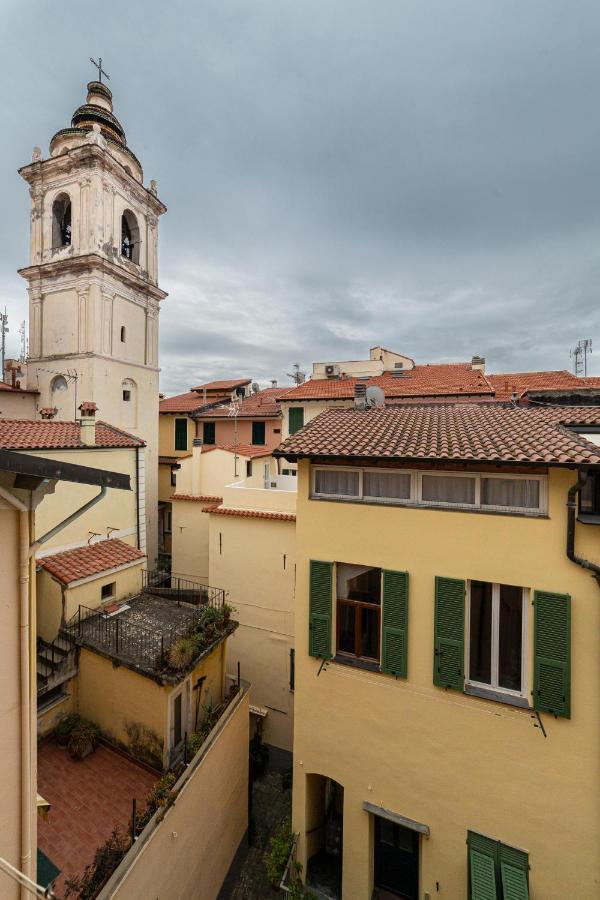 Sui Tetti, Caressa De Mae Apartment Bordighera Exterior photo